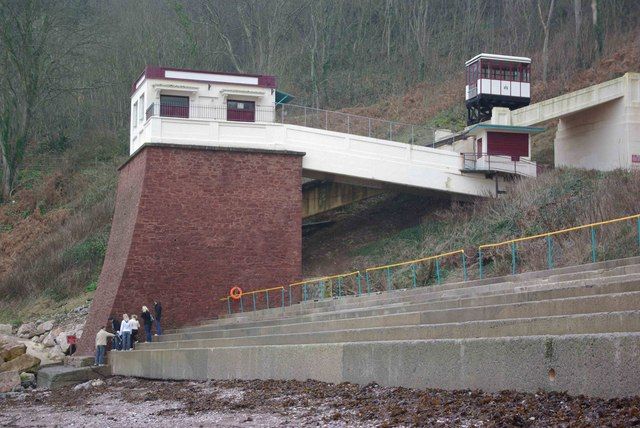 File:Babbacombe Cliff Railway 2.JPG