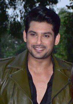 File:Bigg-Boss-OTT-Sidharth-Shukla-looks-dapper-Shehnaaz-Gill-keeps-it-vibrant-in-Patiala-suit-6 (cropped).jpg