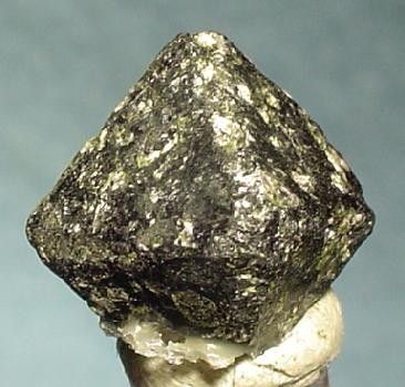 File:Chromite-201529.jpg