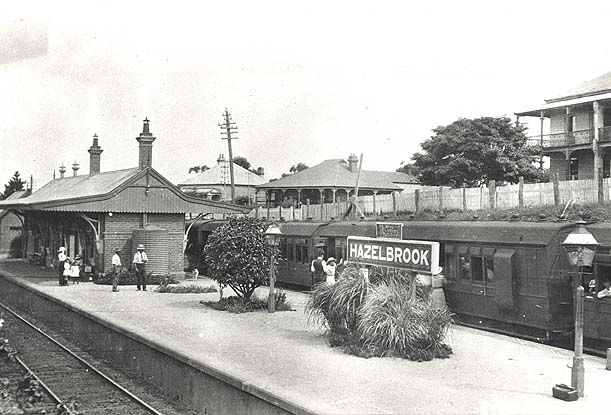 File:Railway Station - Hazelbrook.jpg