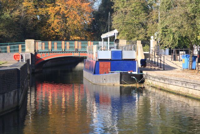 File:River Little Ouse Thetford.jpg