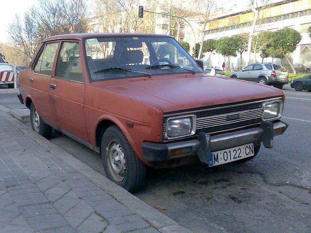 File:SEAT 131 red.jpg