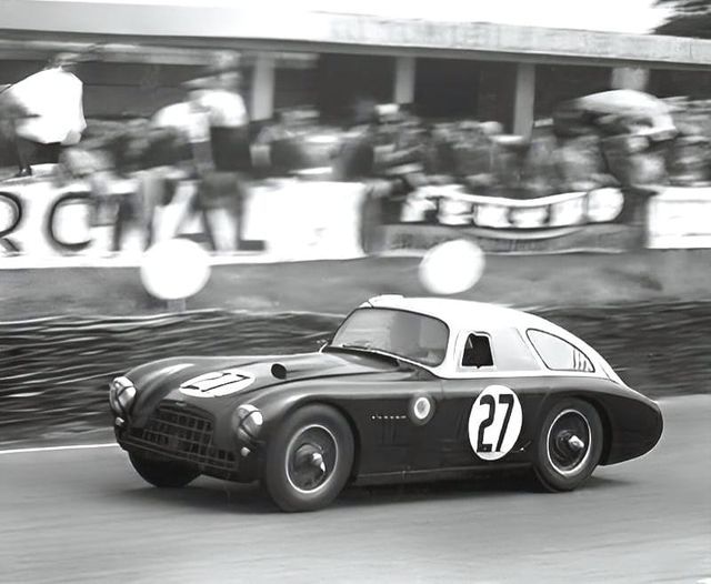 File:1952-06-14 Le Mans Aston DB3-1 Parnell.jpg