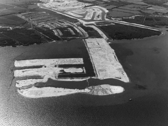 File:1959 Looking East Towards Apollo Beach.jpg