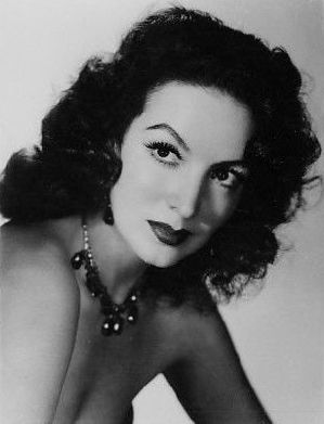 File:María Félix publicity still.JPG