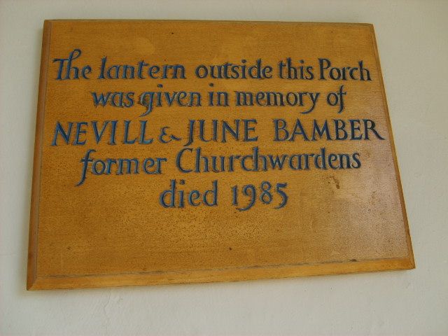 File:Nevill and June Bamber plaque.JPG