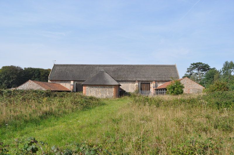 File:Paston Barn - geograph.org.uk - 2078739.jpg