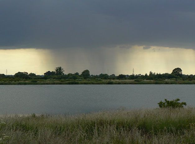 File:Rain clouds in Erewash, Derbyshire.jpg