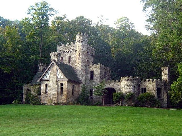 File:Squire's Castle 2.jpg