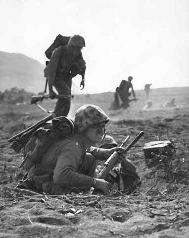 File:Carbine-iwo-jima-194502.jpg