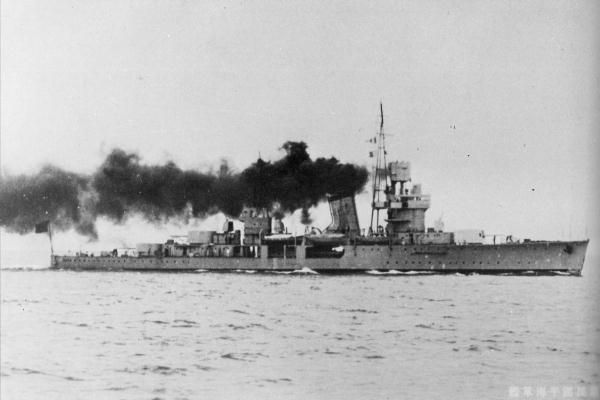 File:Chinese cruiser PING-HAI in 1936.jpg