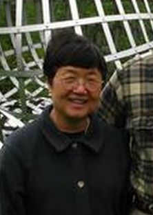 File:Chuu-Lian Terng, 2010 (cropped).jpg