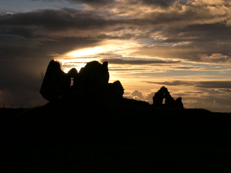 File:Clonmacnoise Cathedral.jpg