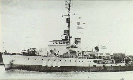 File:HMAS Cairns (AWM 045083).jpg