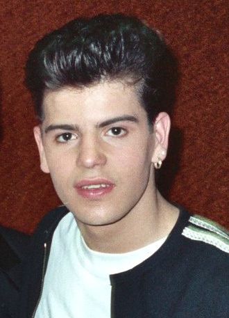 File:Jordan Knight at the 1990 Grammys.jpg