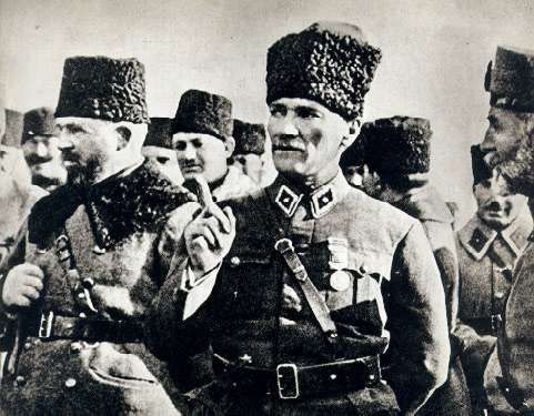 File:Nurettin & Mustafa Kemal.jpg