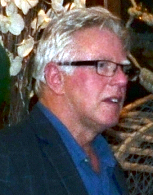 File:Phil Davis 2016 cropped.png