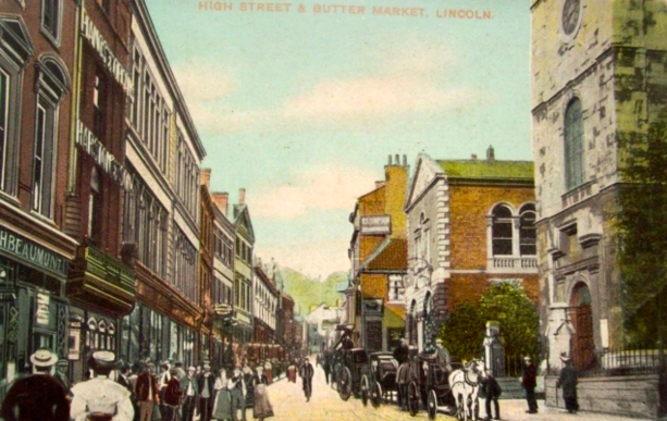 File:View of Lincoln High Street.png