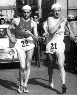 File:Abdon Pamich (right).jpg