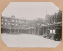 File:Ambulance entrance of Maison Dubois, circa 1920.jpg