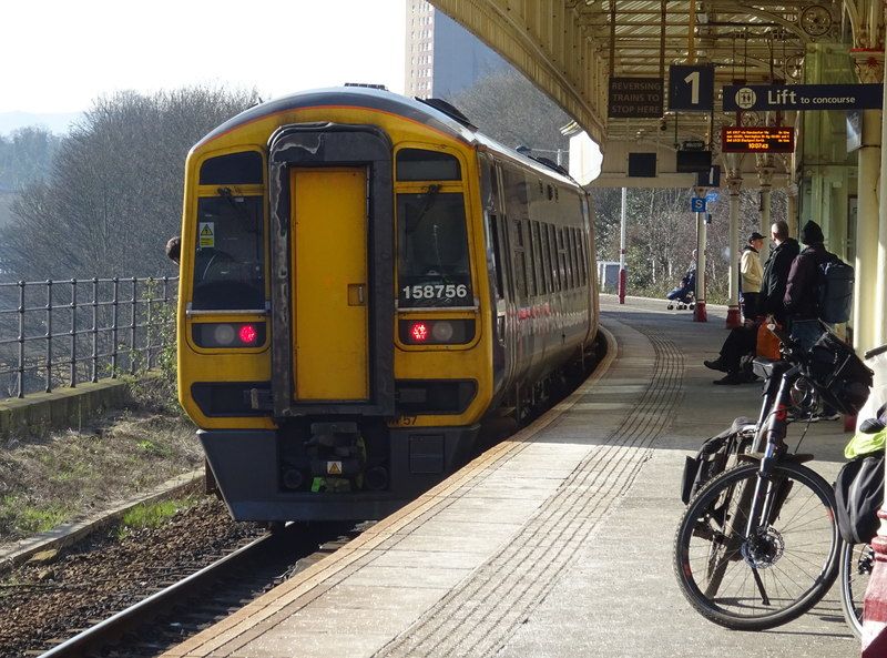 File:Halifax Railway Station (geograph 6407710).jpg