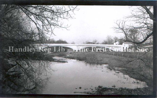 File:Locke's Ford Bridge - circa 1917.jpg