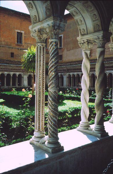 File:San Paolo fuori le mura (cloister).jpg