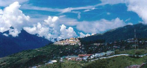 File:Tawang-town.jpg