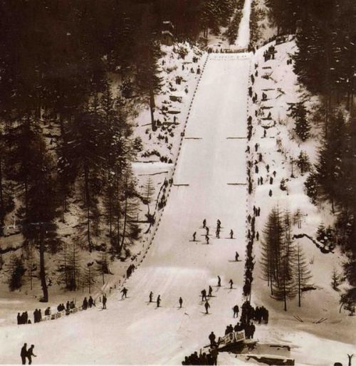 File:Trampolino Gigante di Ponte di Legno.jpg