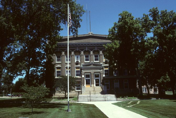 File:Webster County Courthouse, Red Cloud.jpg