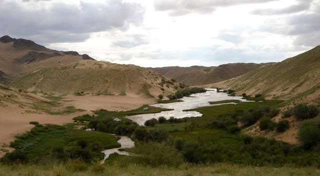 File:Zavhan river.jpg