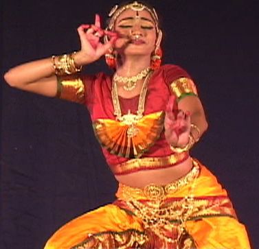 File:Bharatanatyam 2.jpg