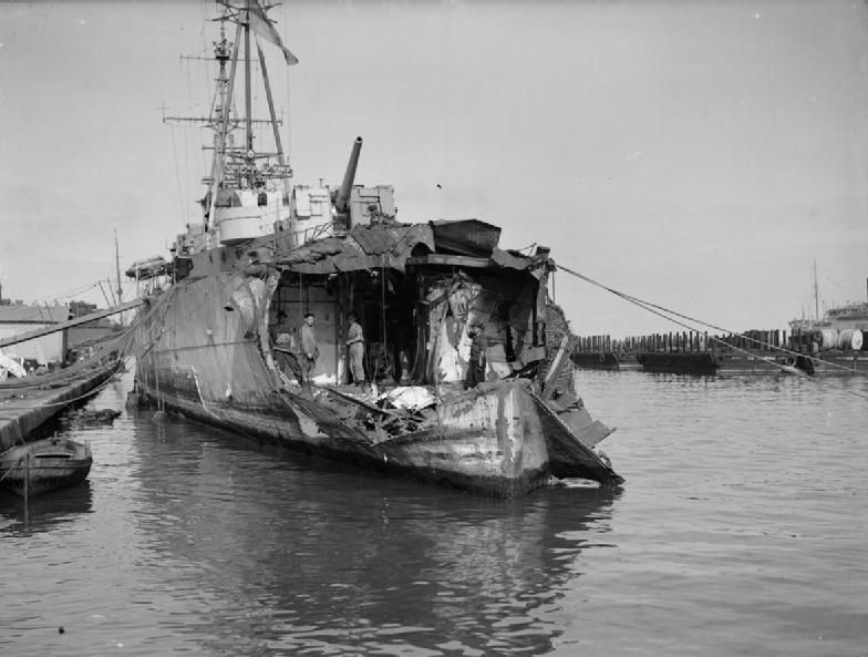 File:HMS Delhi damaged.jpg