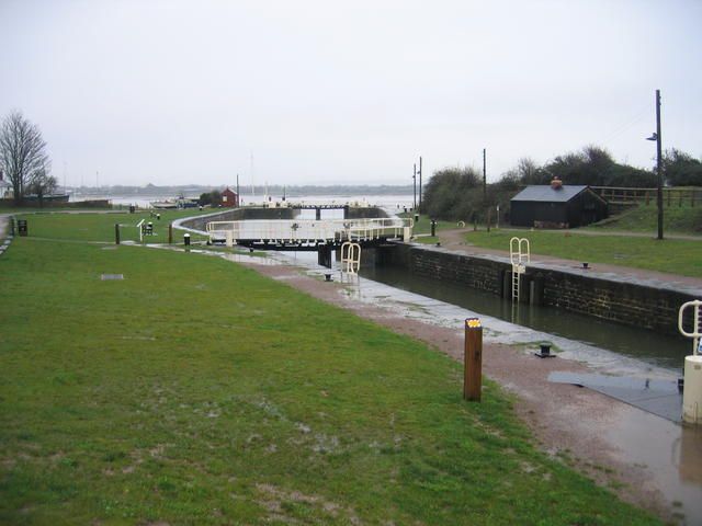 File:Lydneylock.jpg