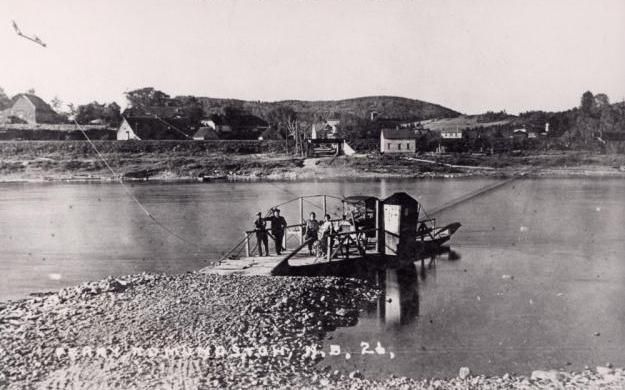 File:Madawaska ferry 1919.jpg