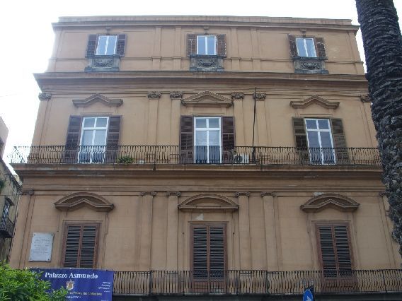 File:Palazzo asmundo.jpg