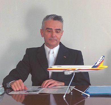 File:Roger Beteille airbus 1970.jpg