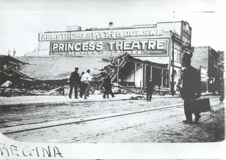 File:Side view of Princess Theatre after cyclone.jpg