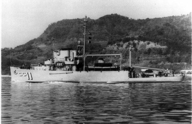 File:USS Ampere (ADG-11).jpg