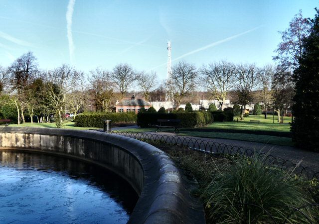 File:Vernon Park - geograph.org.uk - 1128570.jpg