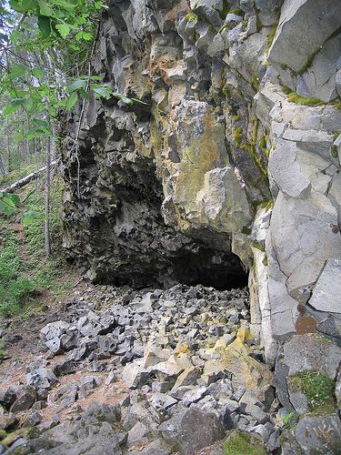 File:Wells Grey columnar basalt.jpg