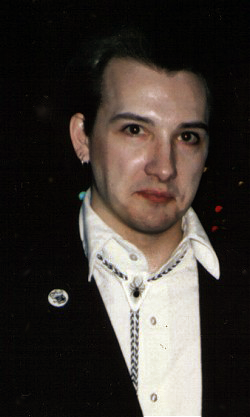 File:Damned-dave-vanian2.png