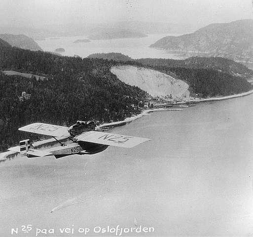 File:Dornier Do J N25 Roald Amundsen.jpg