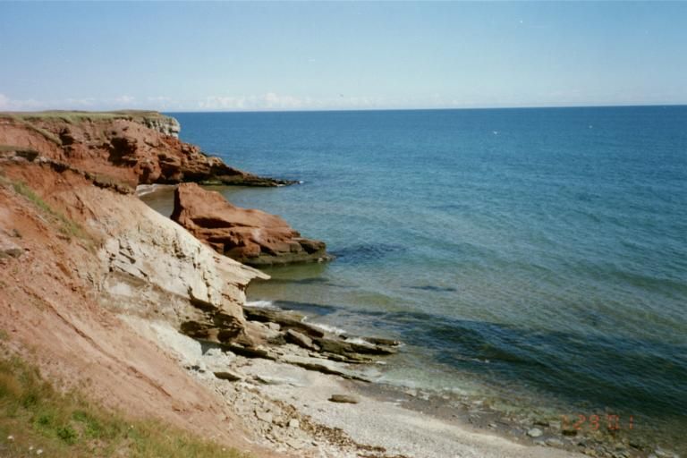 File:Magdalen-cliffside.jpg