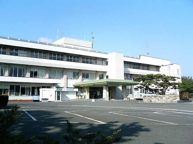 File:Shingu Town Office.jpg