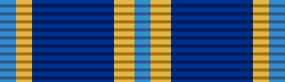 File:Sjøforsvarets fortjenstmedalje stripe.png