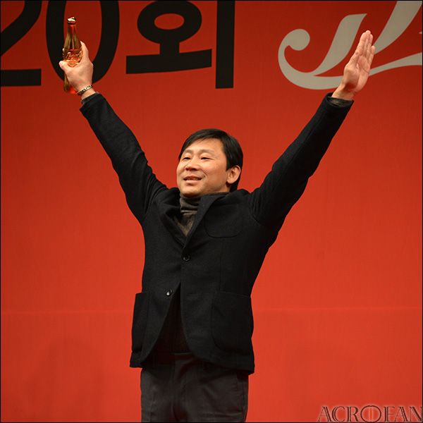 File:제6회 코카-콜라 체육대상 최우수선수상 수상자 이주형.jpg