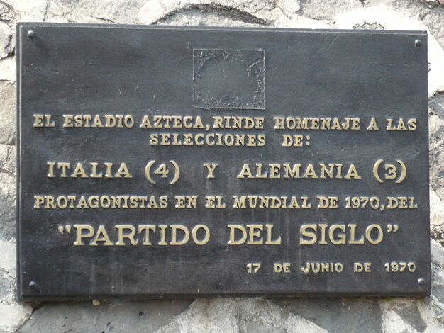 File:Commemorative plaque Aztec Stadium.jpg