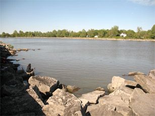 File:Grand River at Port Maitland.jpg