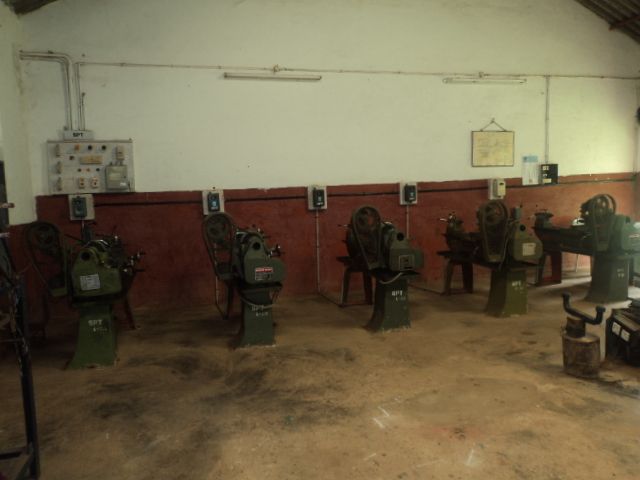 File:Machine Shop of SPT.JPG